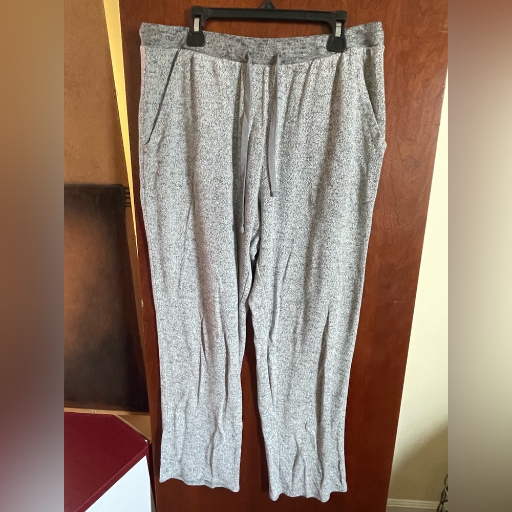 Light gray loose comfortable thin pants